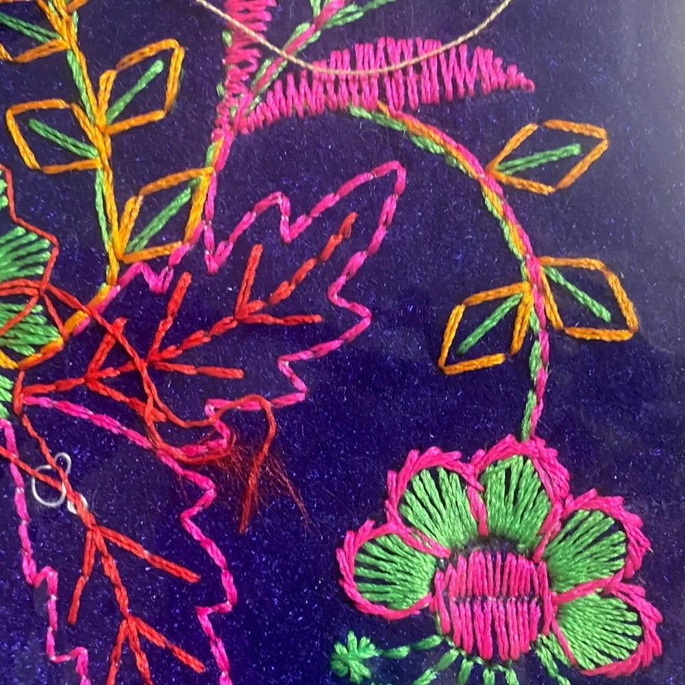 Stunning Bohemian Embroidered Elephant Envelope Clutch/ Crossbody - Picture 4 of 7